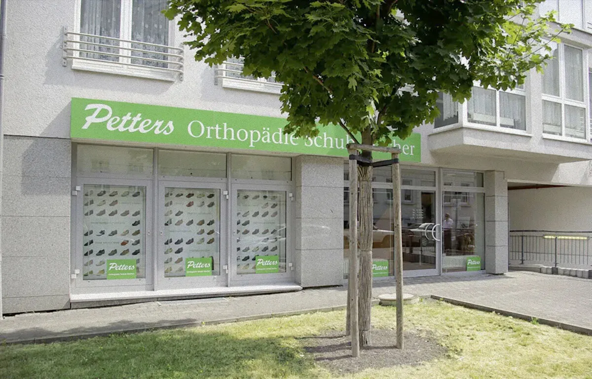 Filiale Petters Orthopädieschuhtechnik in Leipzig Reudnitz mit Schaufenstern